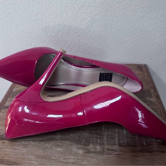 WHBM red patent leather pumps New size 6 - Picture 5 of 5